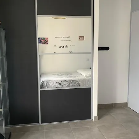 Holiday home Maison Climatisee Avec Grand Jardin, Piscine Privee Et Jacuzzi *